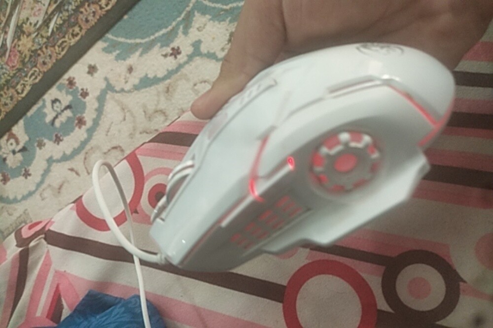 gaming mouse with side buttons - 3