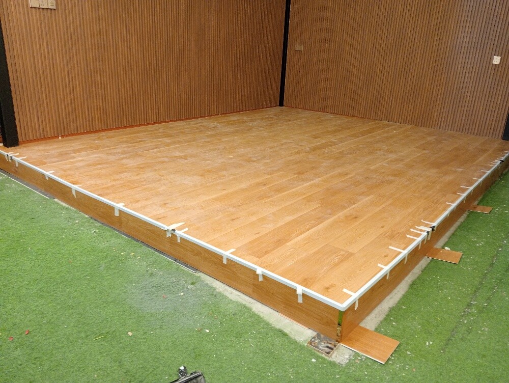 Floor decoration with spc flooring - 3
