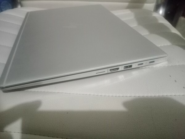 HP laptop 1040 g4, 16gb RAM,256 SSD - 9