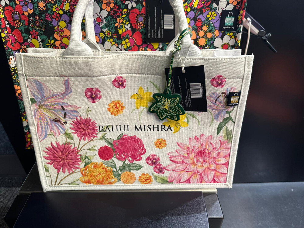 Rahul Mishra tote bags  - 1