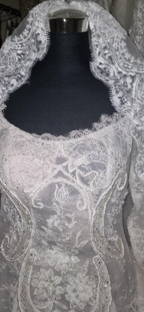 Wedding gown for rent - 2
