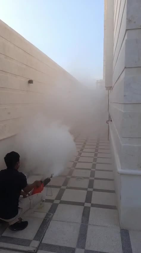 نقوم بعمل رش النامس والبعوض - 1