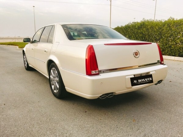 Cadillac DTS 2011 For Sale - 6