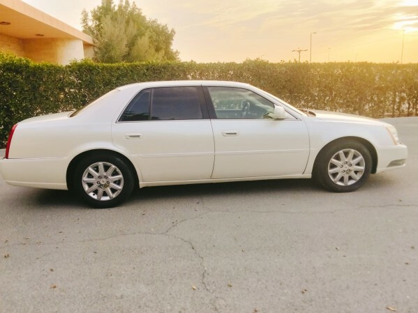 Cadillac DTS 2011 For Sale - 4