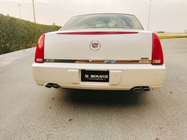 Cadillac DTS 2011 For Sale - 10