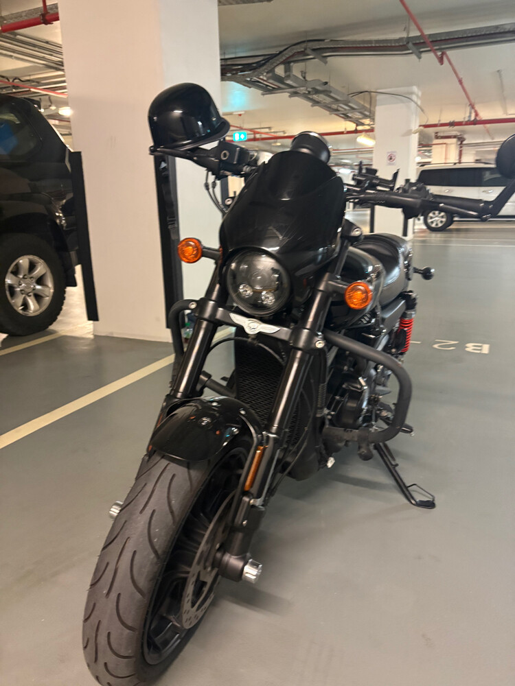 harley davidson 750 cc - 1