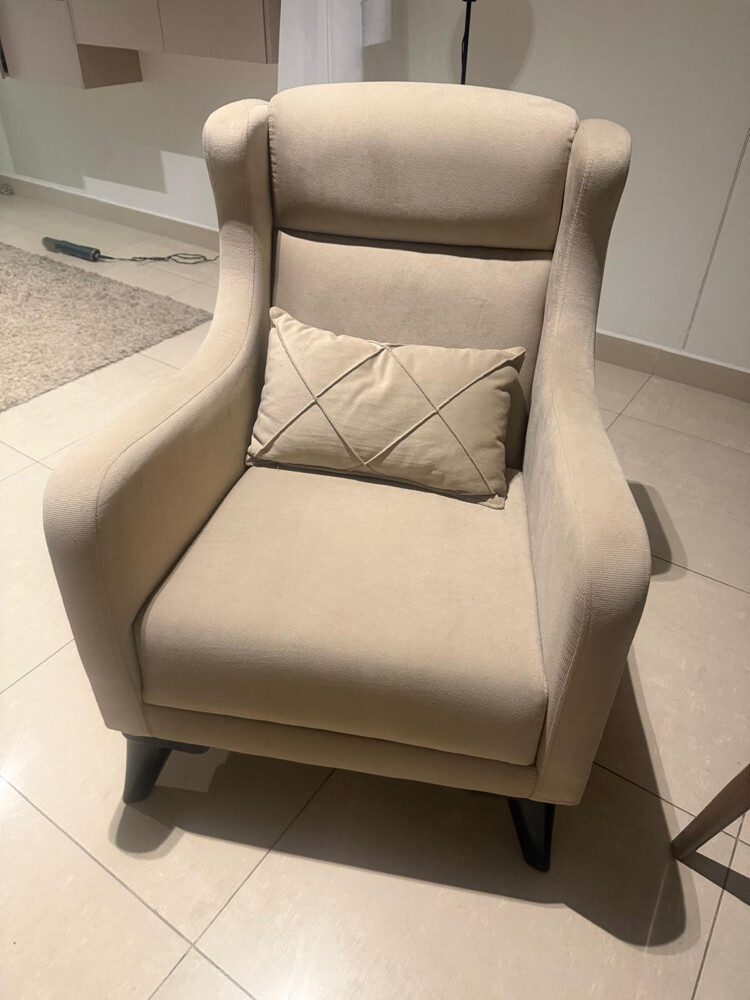 chair hotel - 1