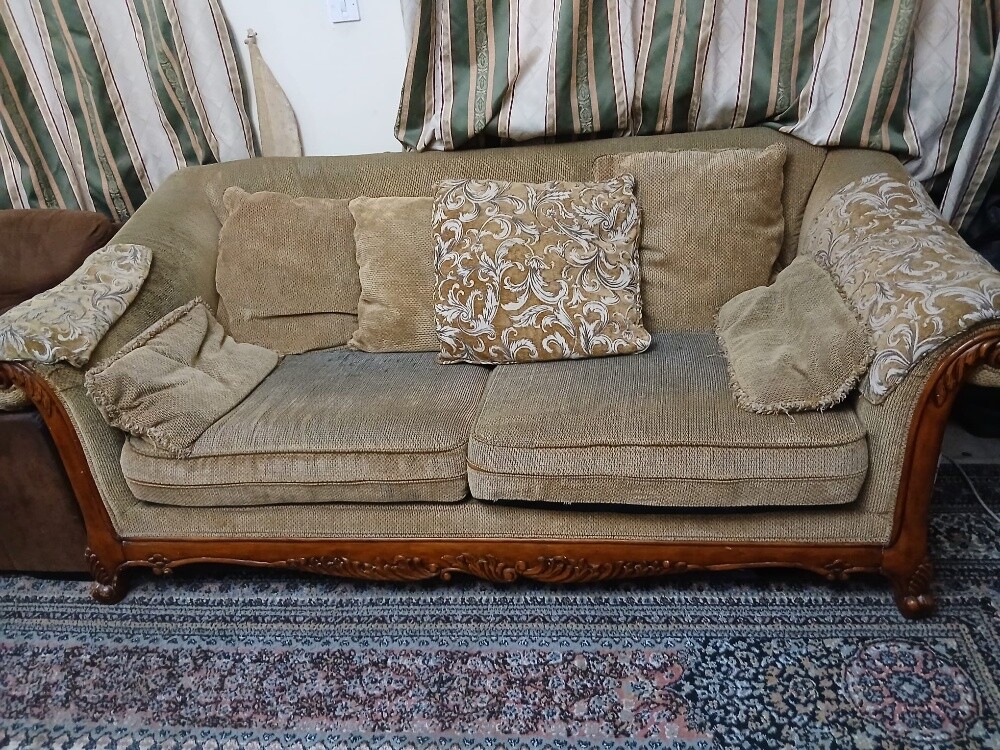 bed and good sofa very comfortable - 1