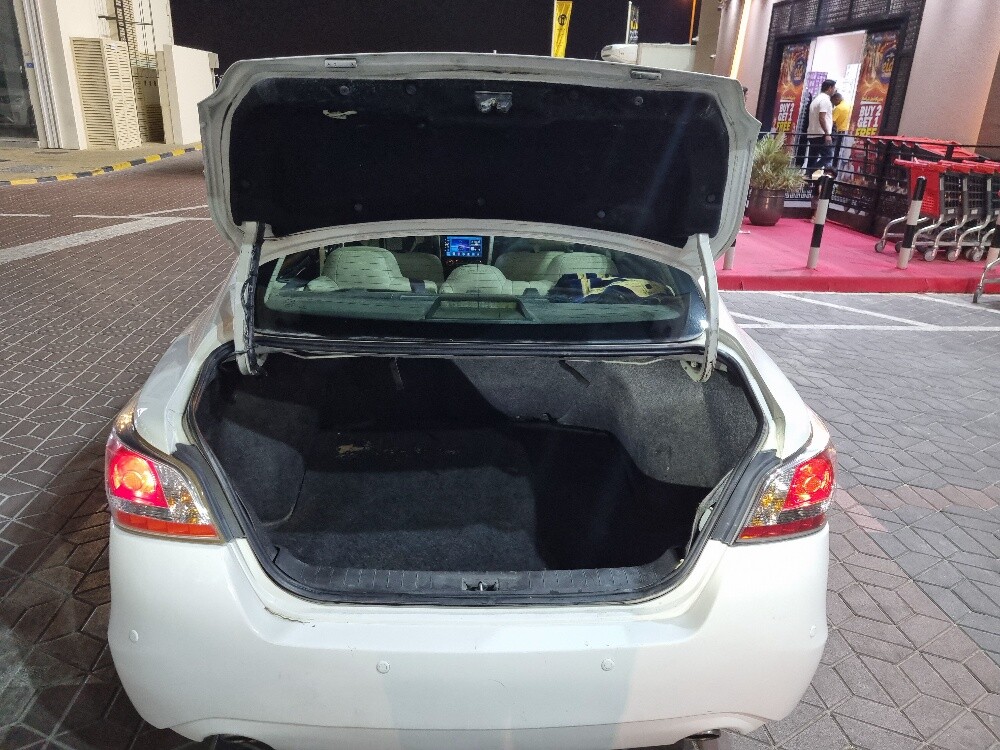 Nissan altima - 11