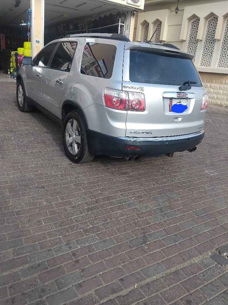 GMC Acadia - 17