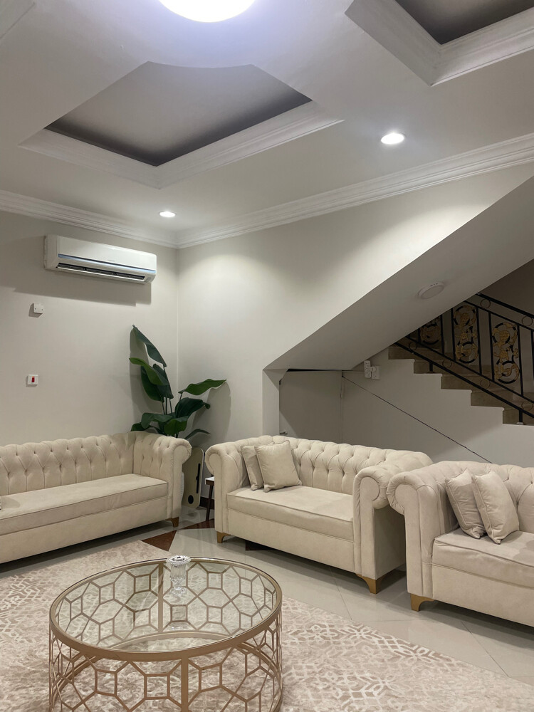 طقم مجلس كراسي و سجاد و طاوله  - 1