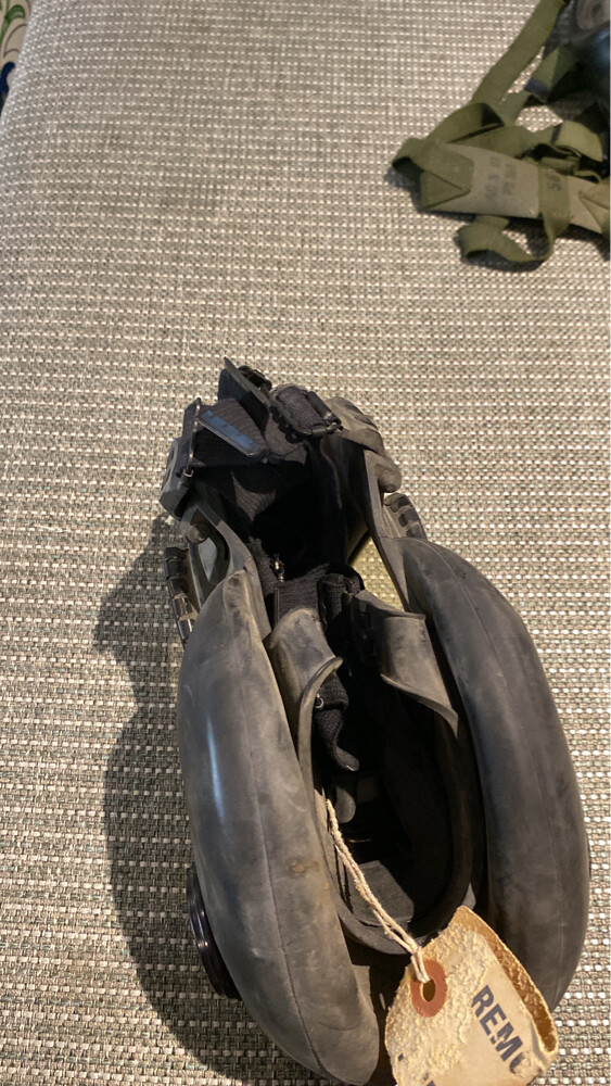 gas mask from gulf war 2 - 4