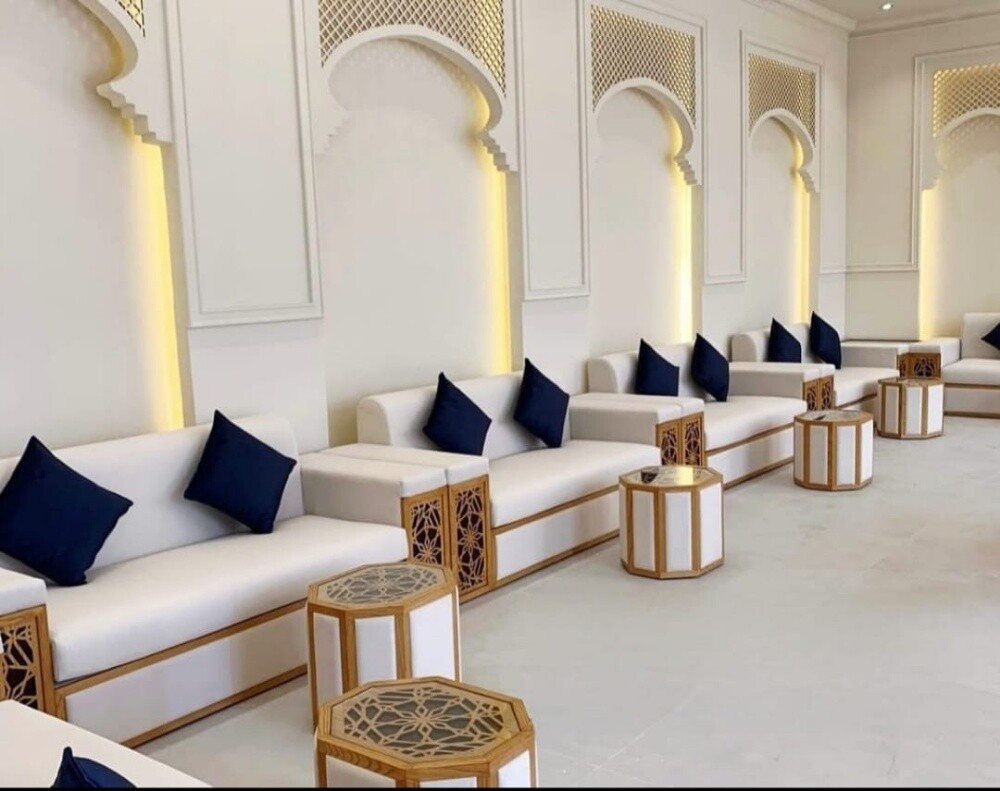 بيع مفروشات سجاد، ستائر - 12