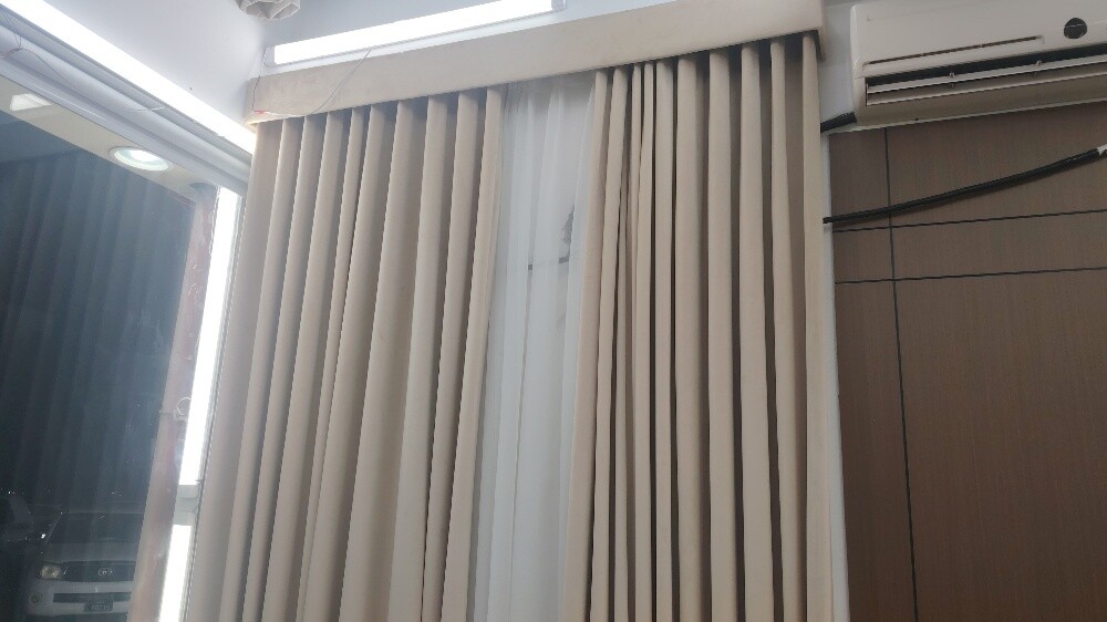 curtain - 6