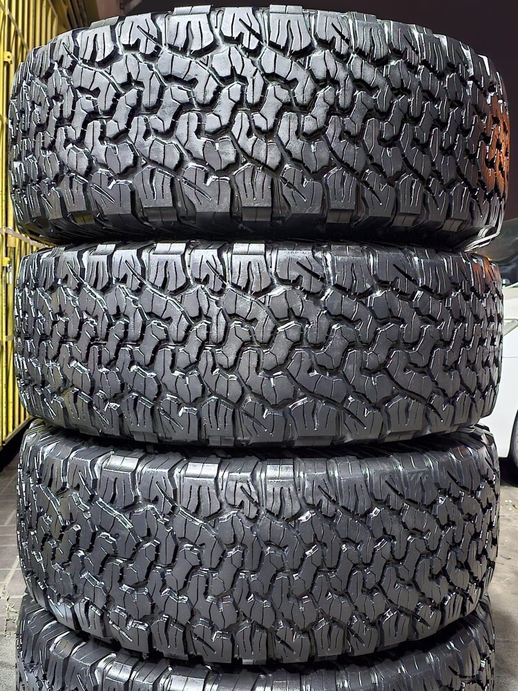 315-70-17,,, BFGOODRICH    brand - 10