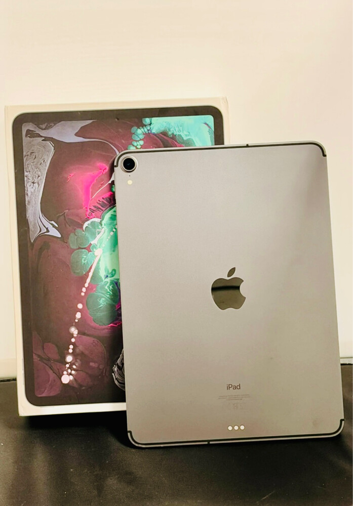 IPad Pro 1stGen 256Gb same like New - 1