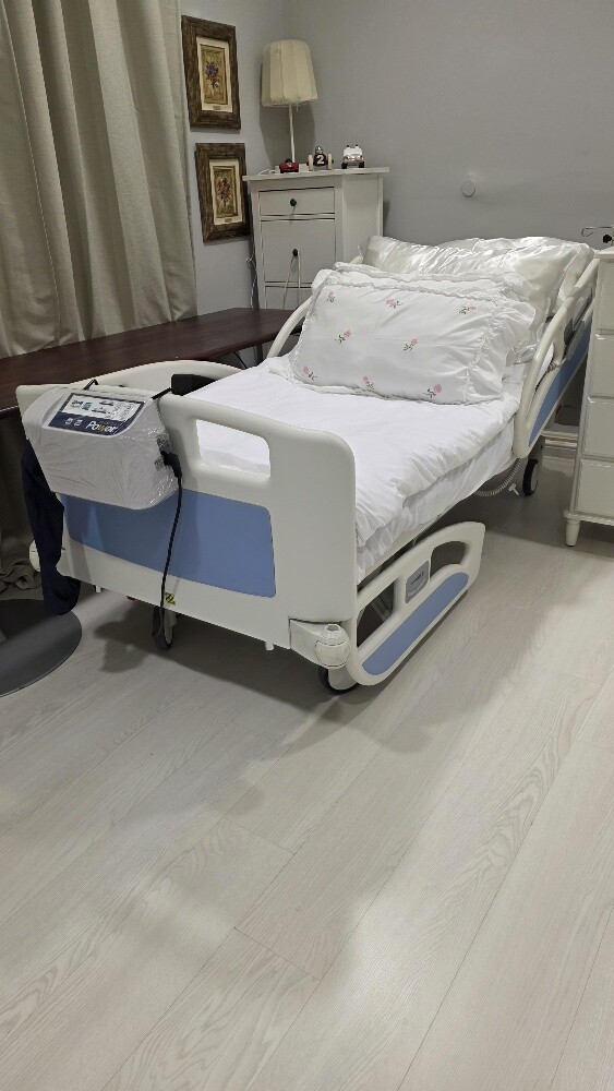 High-quality medical bed, UK made - 13