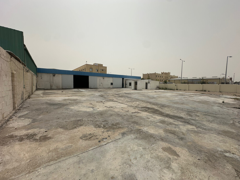 For Rent Workshop/Garage - 2
