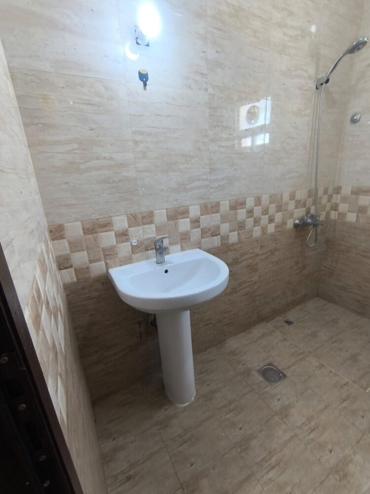 Room for rent - 6
