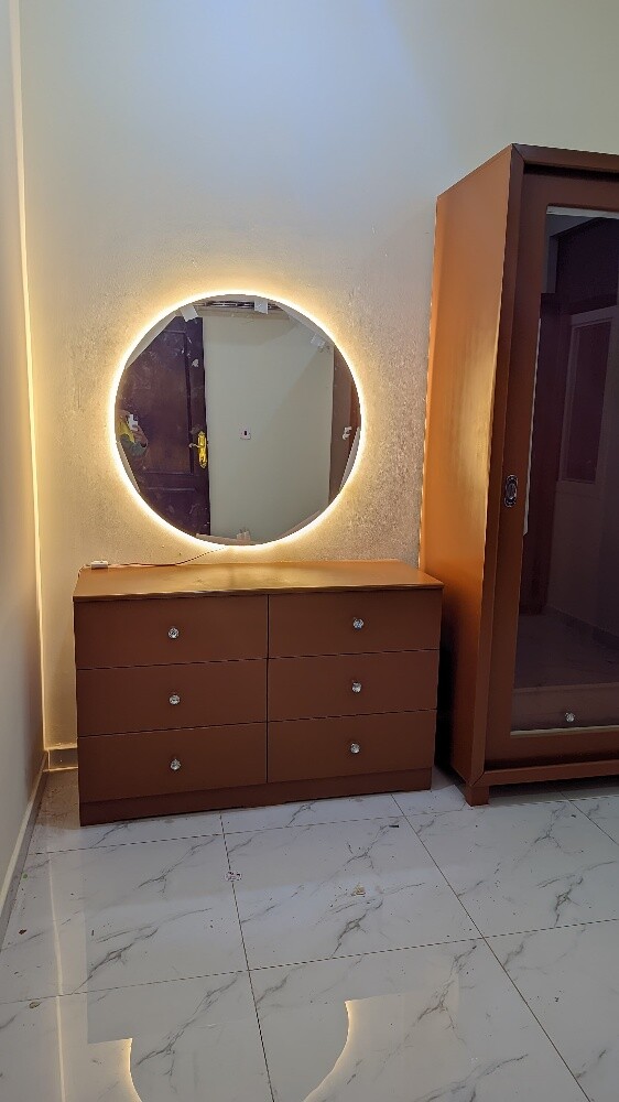 New dressing table available. - 4