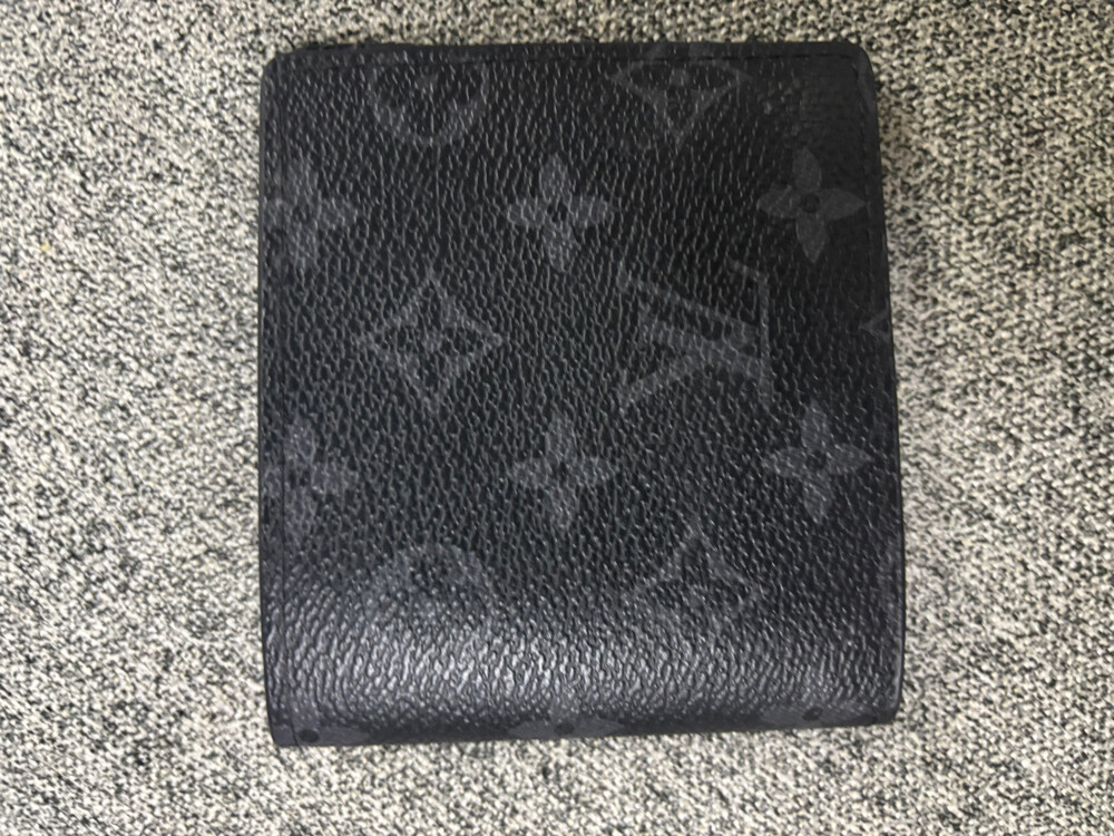 louis vuitton wallet - 1
