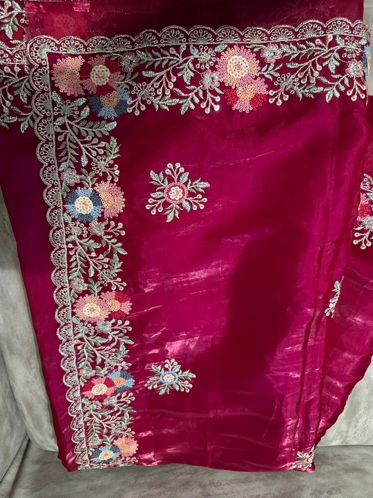 SHAREE with matching JEWELARY - 3