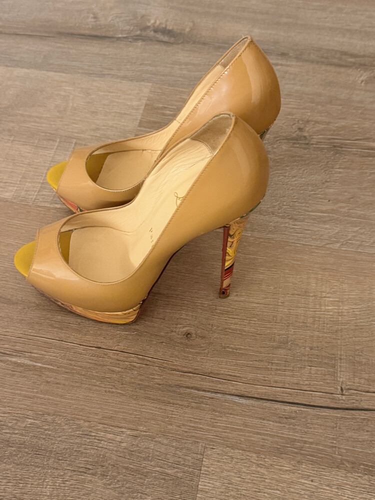 Authentic Christian Louboutin heels - 6