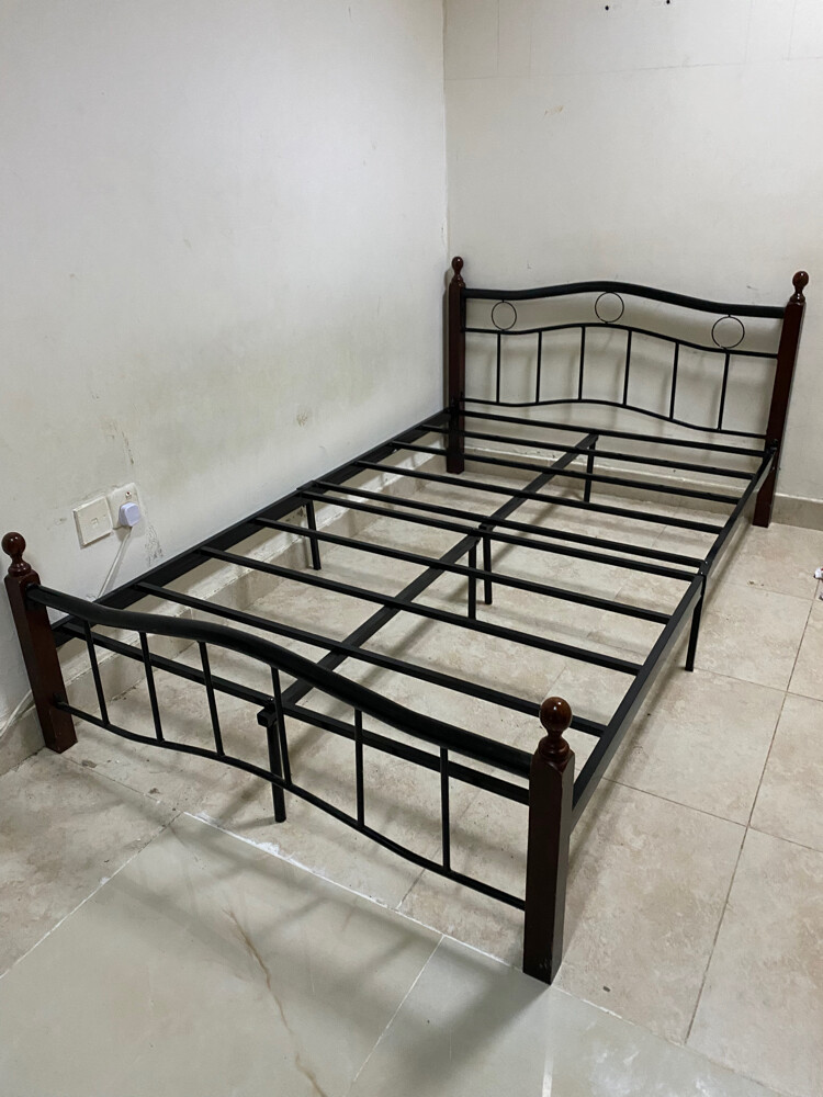 Single Bed Frame Metal & Wood - 1