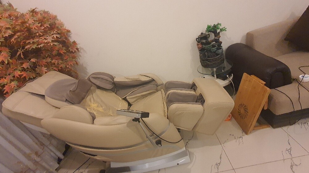 Full Body Message Chair URGENT Sale - 3