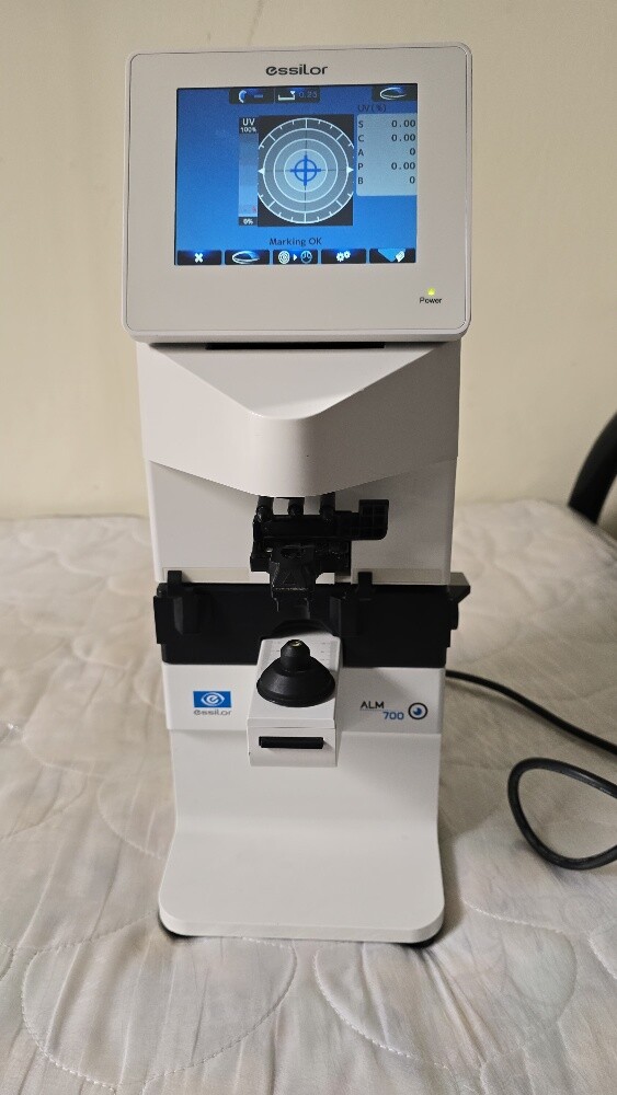 Essilor ALM 700 Automatic Lensmeter - 3