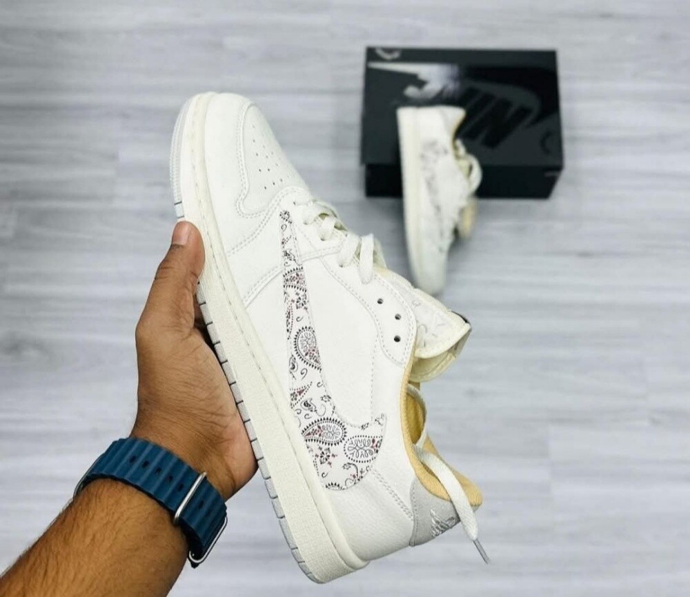 Nike - 3