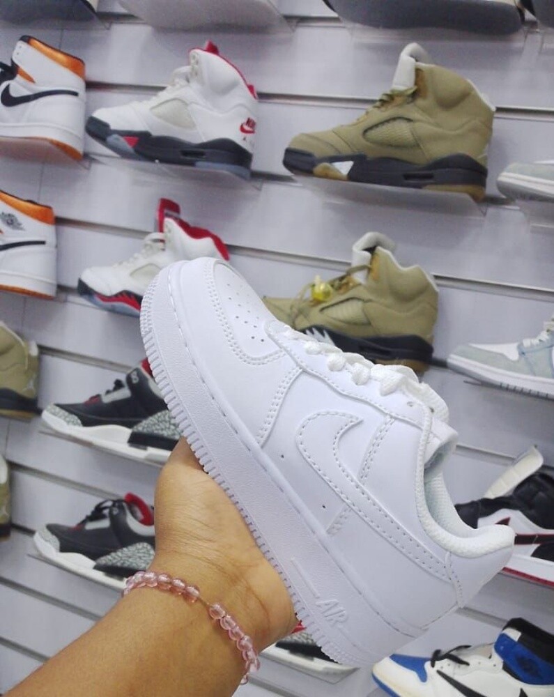 Nike - 4