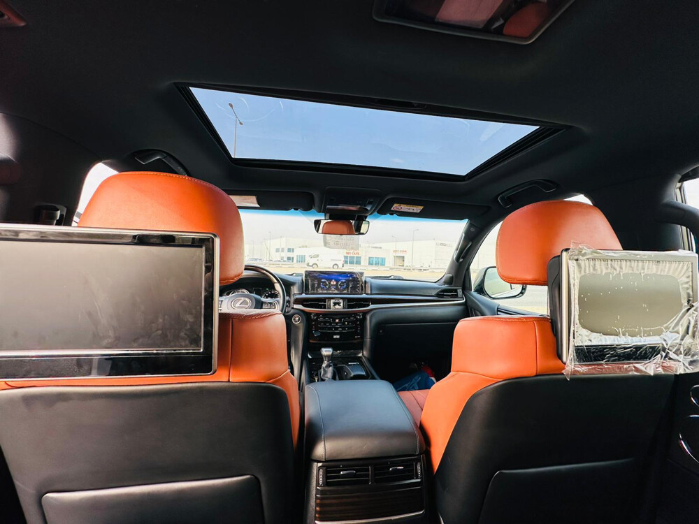 Lexus LX 5.7 S model 2020 - 11