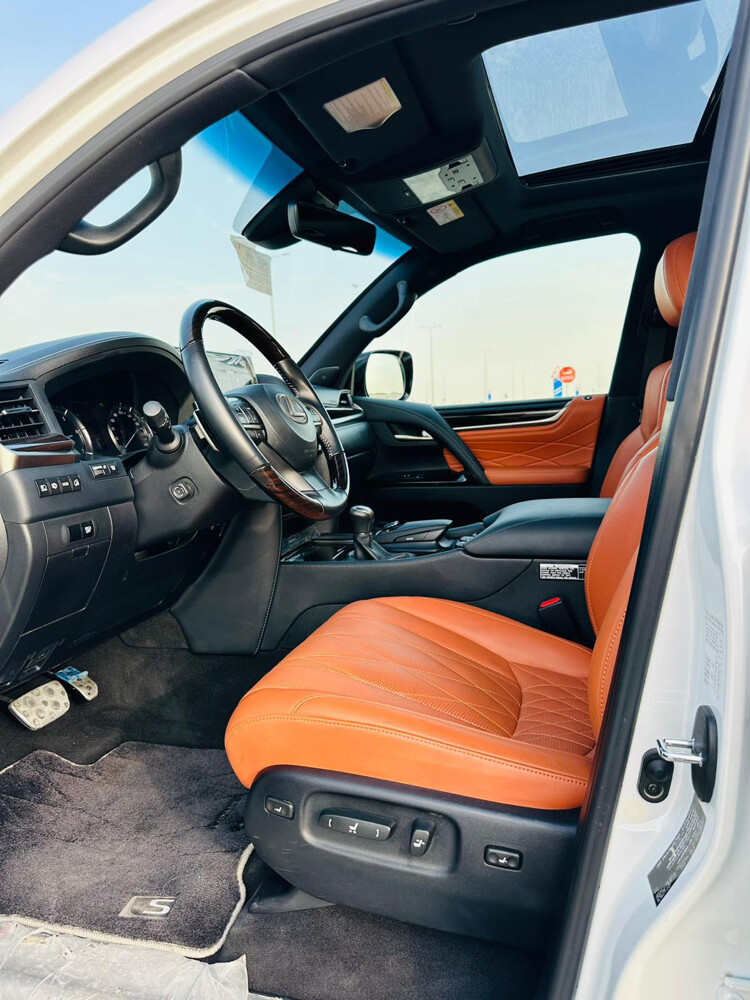 Lexus LX 5.7 S model 2020 - 9