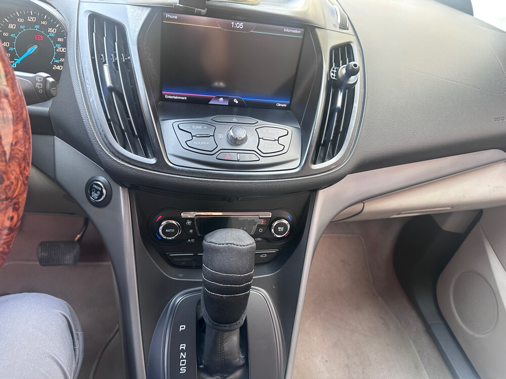 ford escape 2013 1st owner  - 8