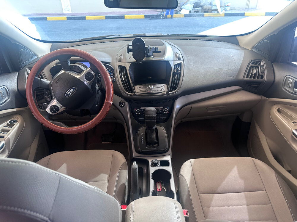 ford escape 2013 1st owner  - 4
