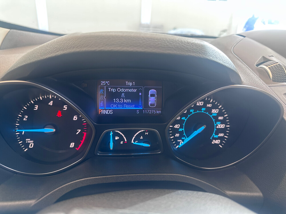 ford escape 2013 1st owner  - 5