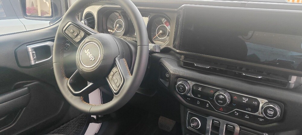 Selling Jeep Wrangler sport - 14