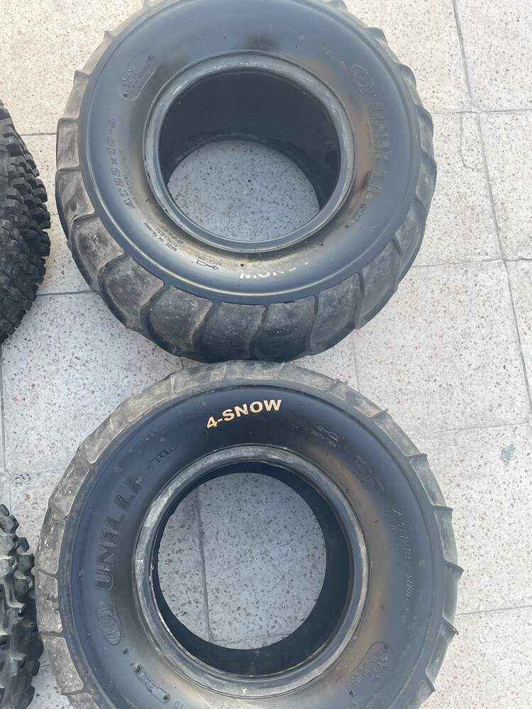 4 snow set and banshee tyres set - 3