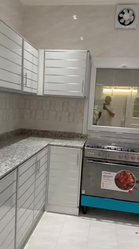 Aluminium kitchen cabinet available - 15