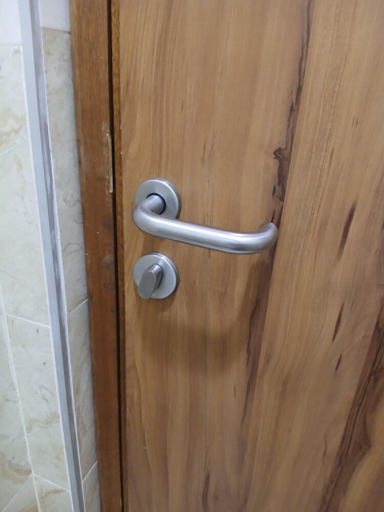 تركيب وصيانة الأبواب والاقفال وفت - 1
