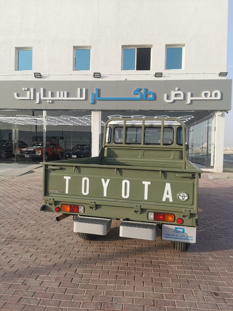 Toyota Land Cruiser - 6