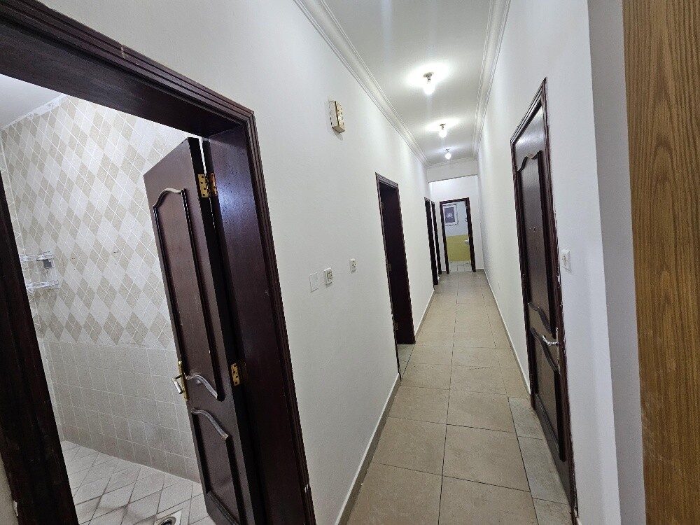 Flat for rent in bin Omran 2bedr - 1