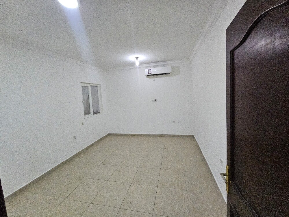 Flat for rent in bin Omran 2bedr - 3