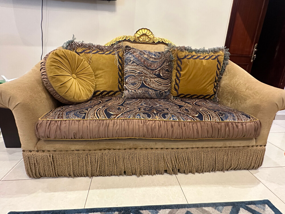  sofa very good condition  - 1