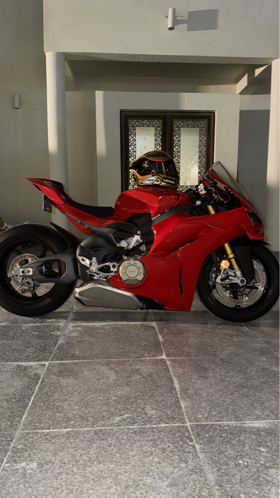 Ducati v4s 2025 - 2