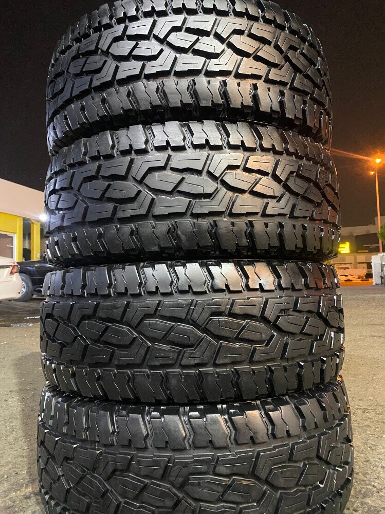 35/12/50/17" tire full fresh - 2
