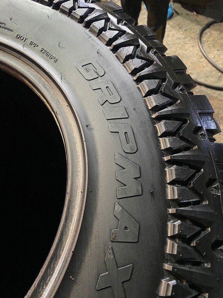 35/12/50/17" tire full fresh - 7