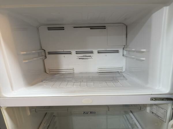 TOSHIBA REFRIGERATOR - 4