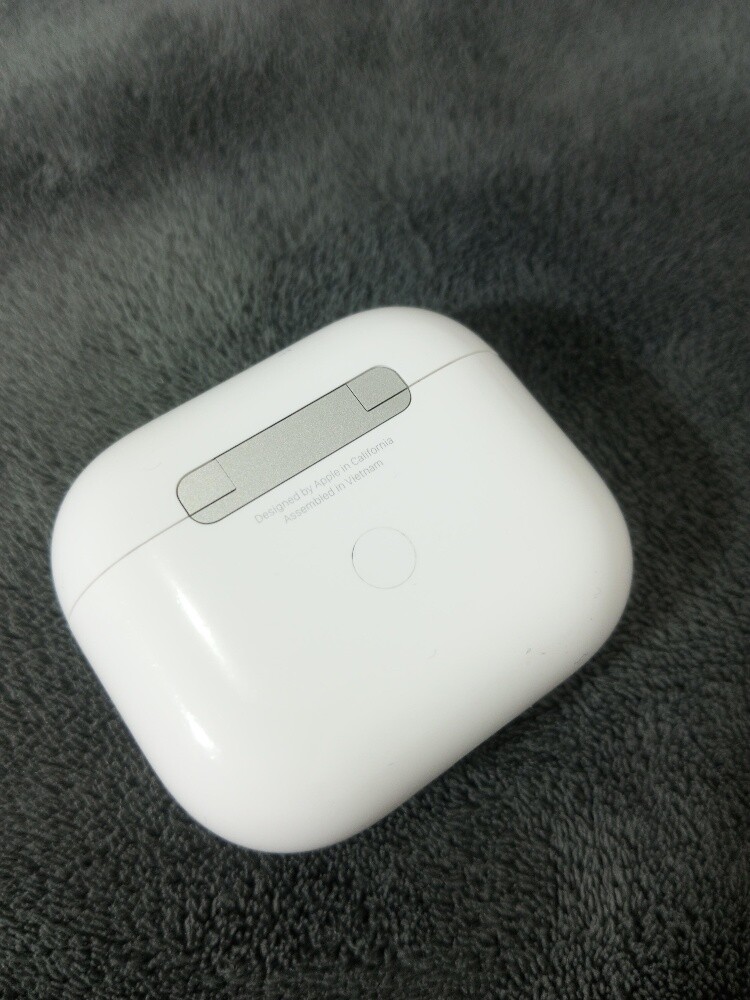 Apple AirPods (3rd Generation) - 6